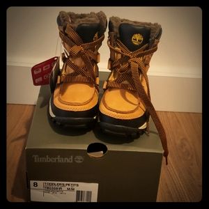 New Timberland toddler boots (size8)